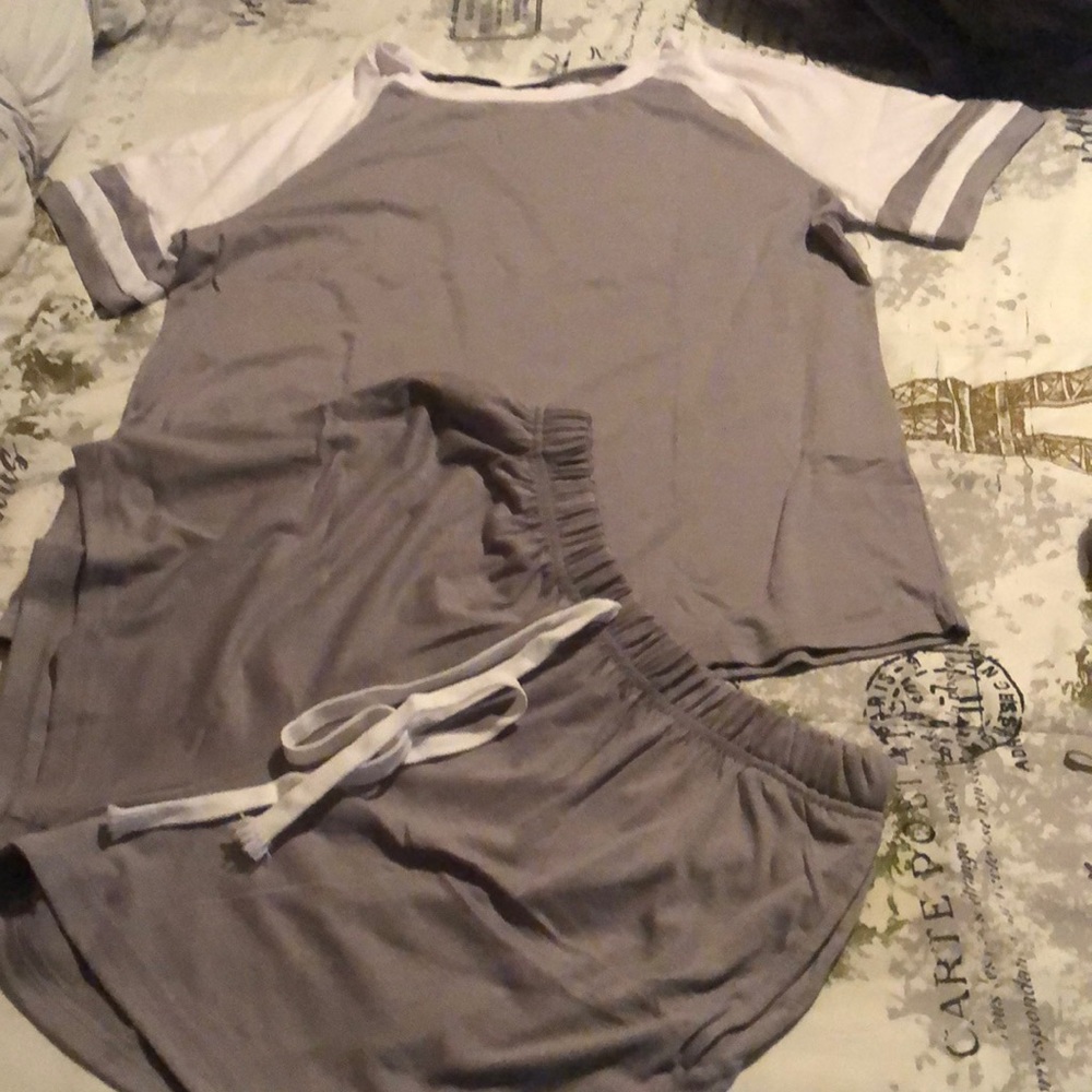 White/Grey Short Set (New)